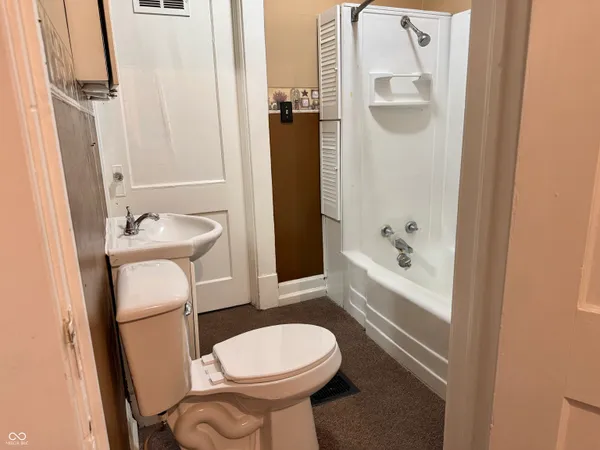 $70,000 | 2022 North 13th 1/2 Street, Terre Haute, IN 47804