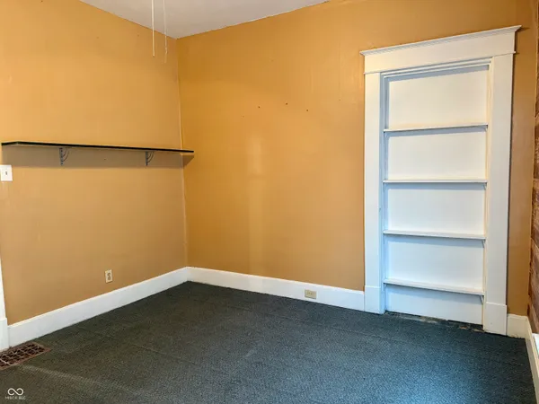 $70,000 | 2022 North 13th 1/2 Street, Terre Haute, IN 47804