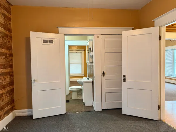 $70,000 | 2022 North 13th 1/2 Street, Terre Haute, IN 47804