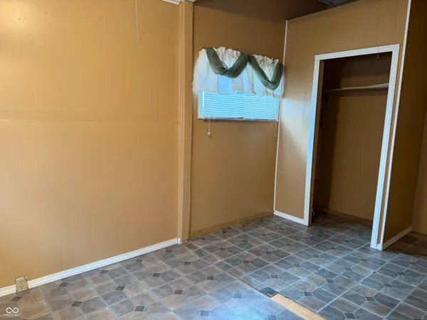 $70,000 | 2022 North 13th 1/2 Street, Terre Haute, IN 47804