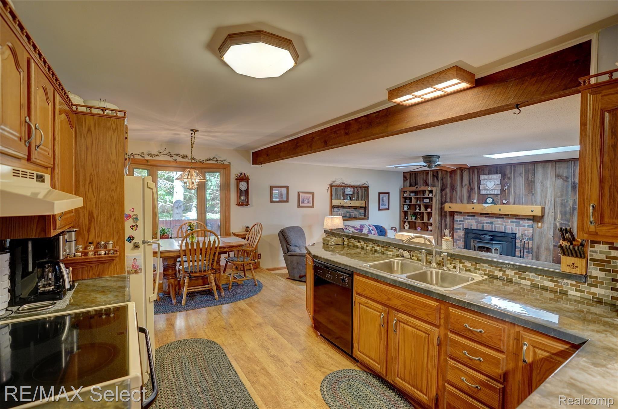 2062 Reid Road Flint, MI 48507 - Photo 35 of 74 2062 W Reid Road 35.jpg