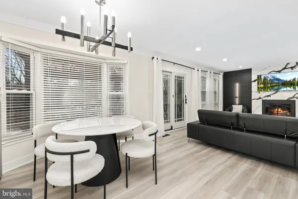 $1,350,000 | 3623 Great Laurel Lane, Fairfax, VA 22033