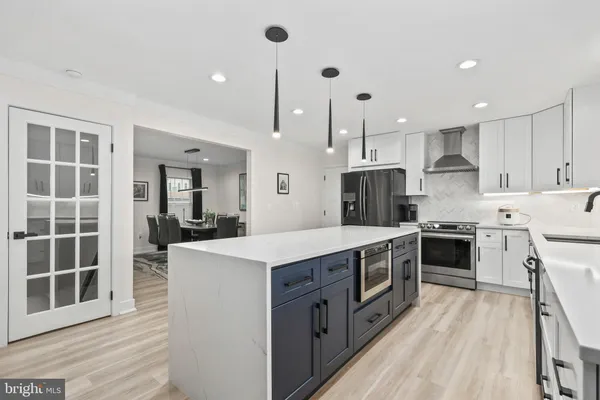 $1,350,000 | 3623 Great Laurel Lane, Fairfax, VA 22033