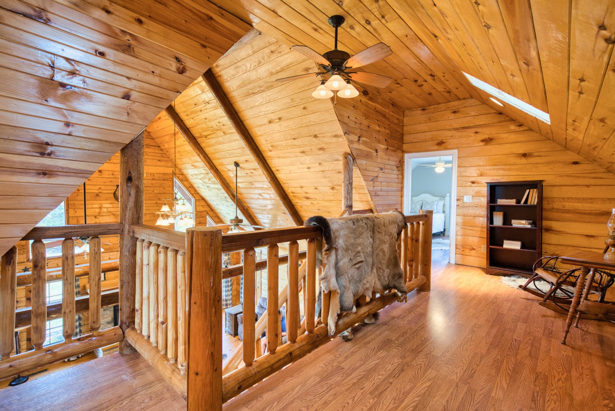 2644 Franklin Road Russellville, KY 42276 - Photo 28 of 40 a view of an entryway with hardwood