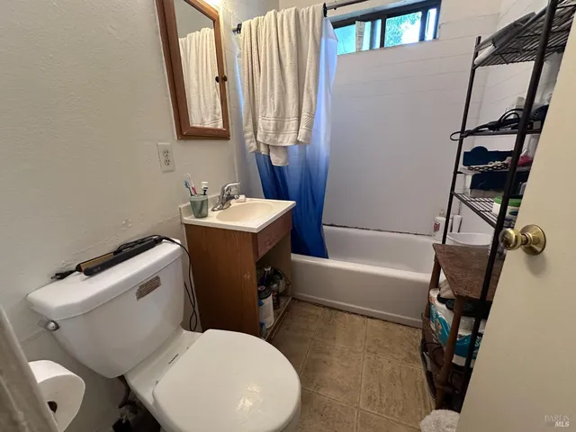 $595,000 | 2721-2723 Victoria Drive, Santa Rosa, CA 95407