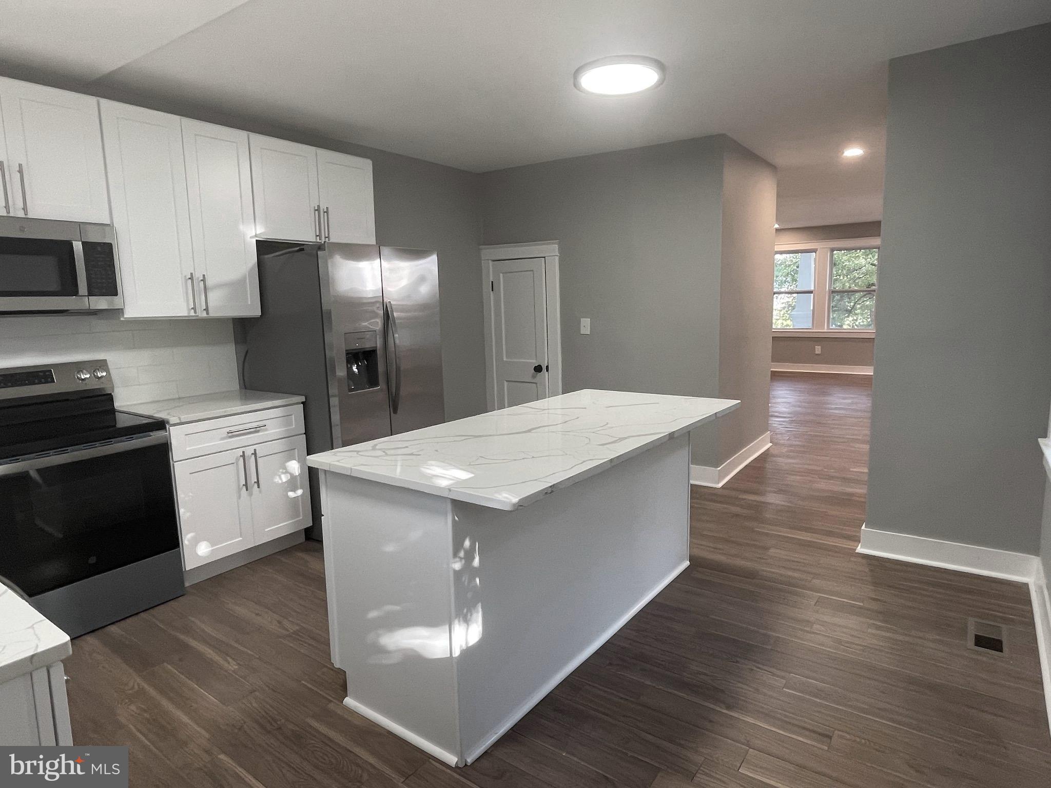 416 Walcott Road Baltimore, MD 21206 - Photo 6 of 37