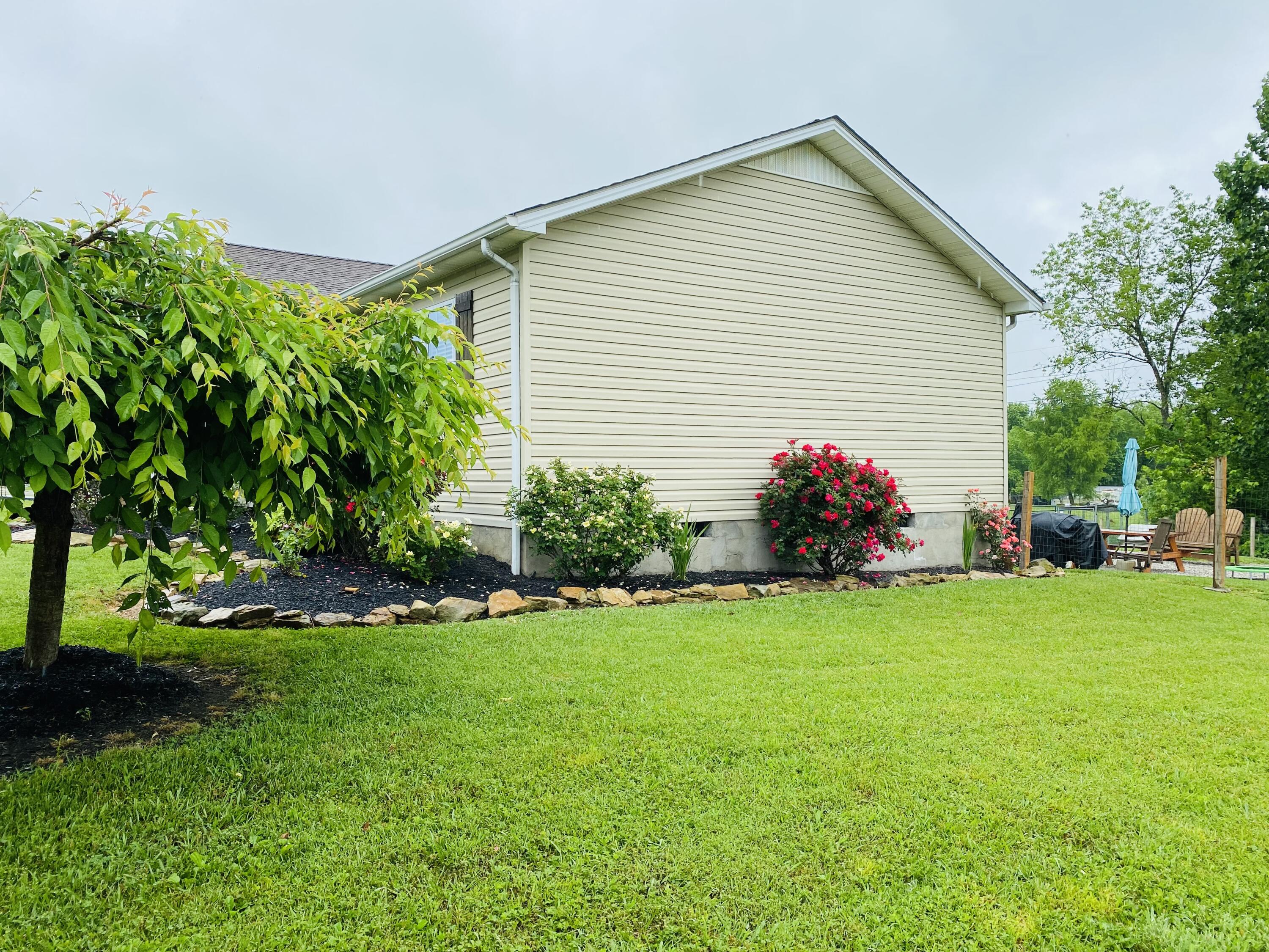 216 Barker Road Lily, KY 40740 - Photo 25 of 36 DD3D8CC4-CA64-4B1A-BECE-CF39C709EA60