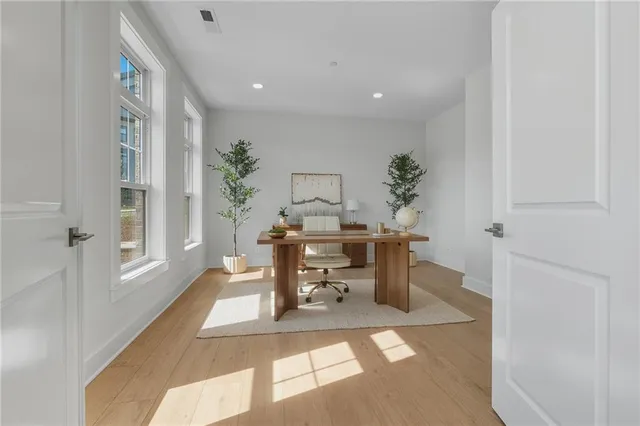 $539,000 | 418 Magnolia Drive, Venetia, PA 15367