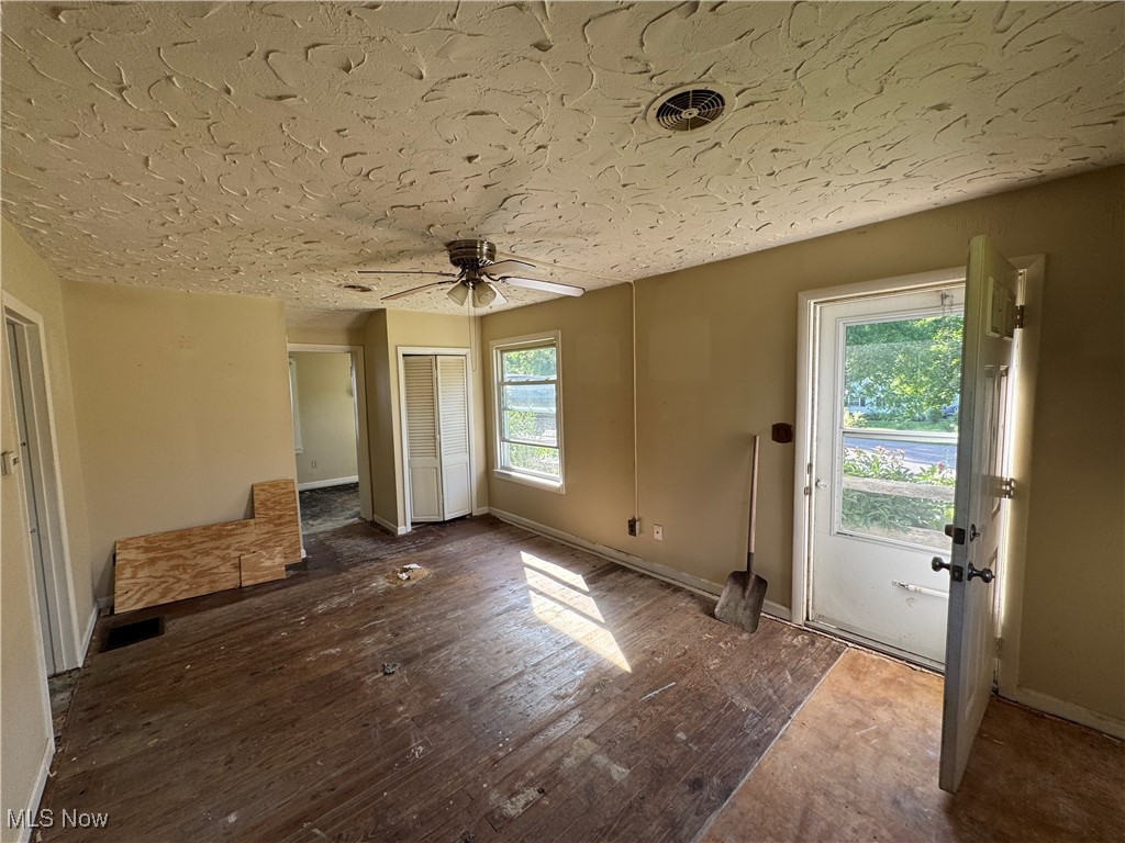 7138 Jefferson Road Ashtabula, OH 44004 - Photo 9 of 15