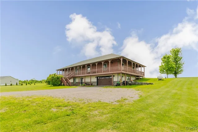 $436,900 | 27376 Keyser Road, Le Ray, NY 13637