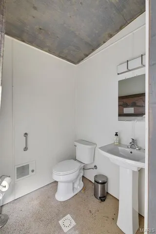 $1,295,000 | 14881 State Hwy AA, Potosi, MO 63664