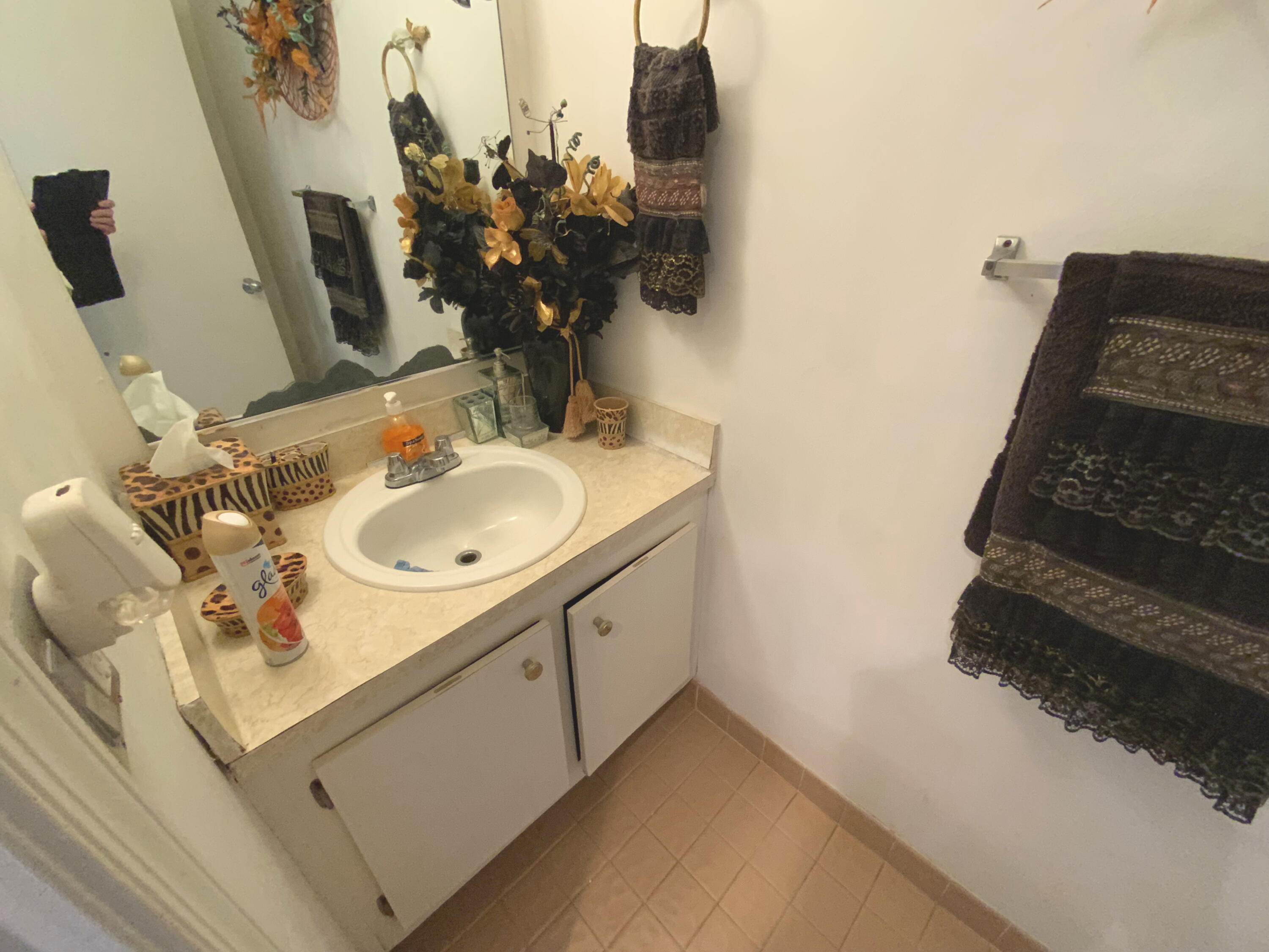 5130 Elmhurst Road, Unit A West Palm Beach, FL 33417 - Photo 3 of 13 Half Bath