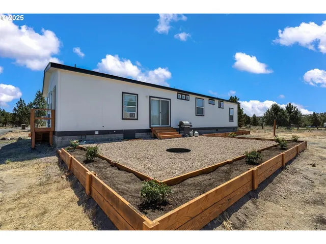 $399,900 | 16277 Southeast Cahvilla Road, Prineville, OR 97754