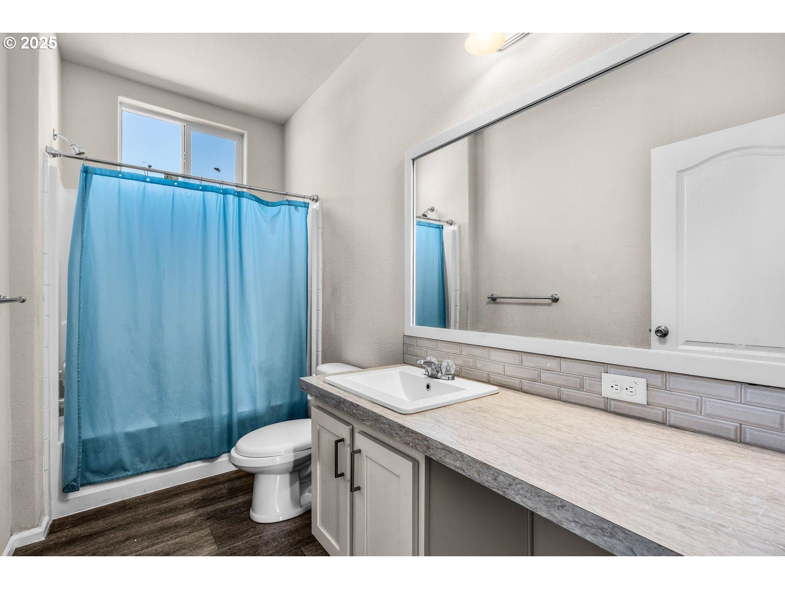 16277 Southeast Cahvilla Road Prineville, OR 97754 - Photo 8 of 22 a bathroom with a sink a toilet and shower