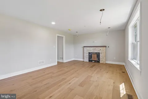 $879,000 | 218 4th Avenue, Newtown Square, PA 19073