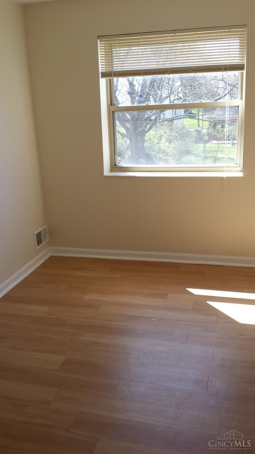 2951 Ferguson Road Cincinnati, OH 45238 - Photo 3 of 17 Gallery Image 3