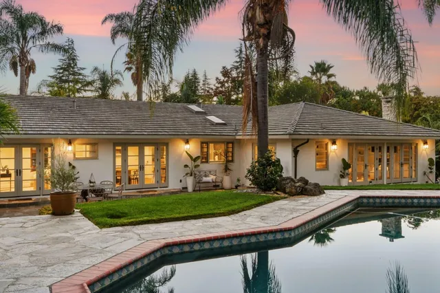 $8,250,000 | 330 Ridgeway Road, Woodside, CA 94062
