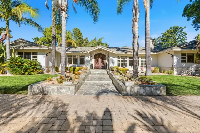 $8,250,000 | 330 Ridgeway Road, Woodside, CA 94062