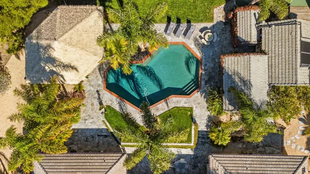 $8,250,000 | 330 Ridgeway Road, Woodside, CA 94062