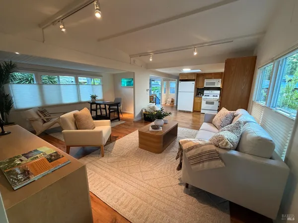 $329,000 | 204 Barcelona Drive, Novato, CA 94949