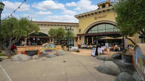 $329,000 | 204 Barcelona Avenue, Novato, CA 94949