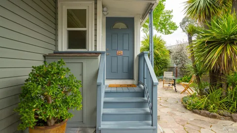 $299,000 | 204 Barcelona Avenue, Novato, CA 94949