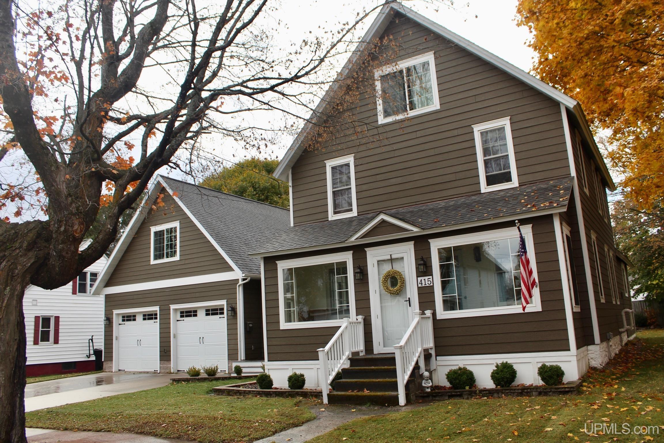 415 Kearsarge Street Calumet, MI 49913 - Photo 2 of 48