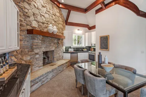 $7,995,000 | 55 Mission Trail Road, Woodside, CA 94062