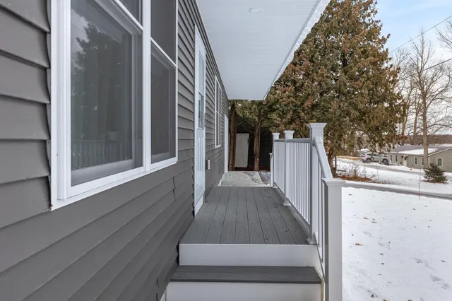 $375,000 | 102 East Shore Drive, St. Albans Town, VT 05468