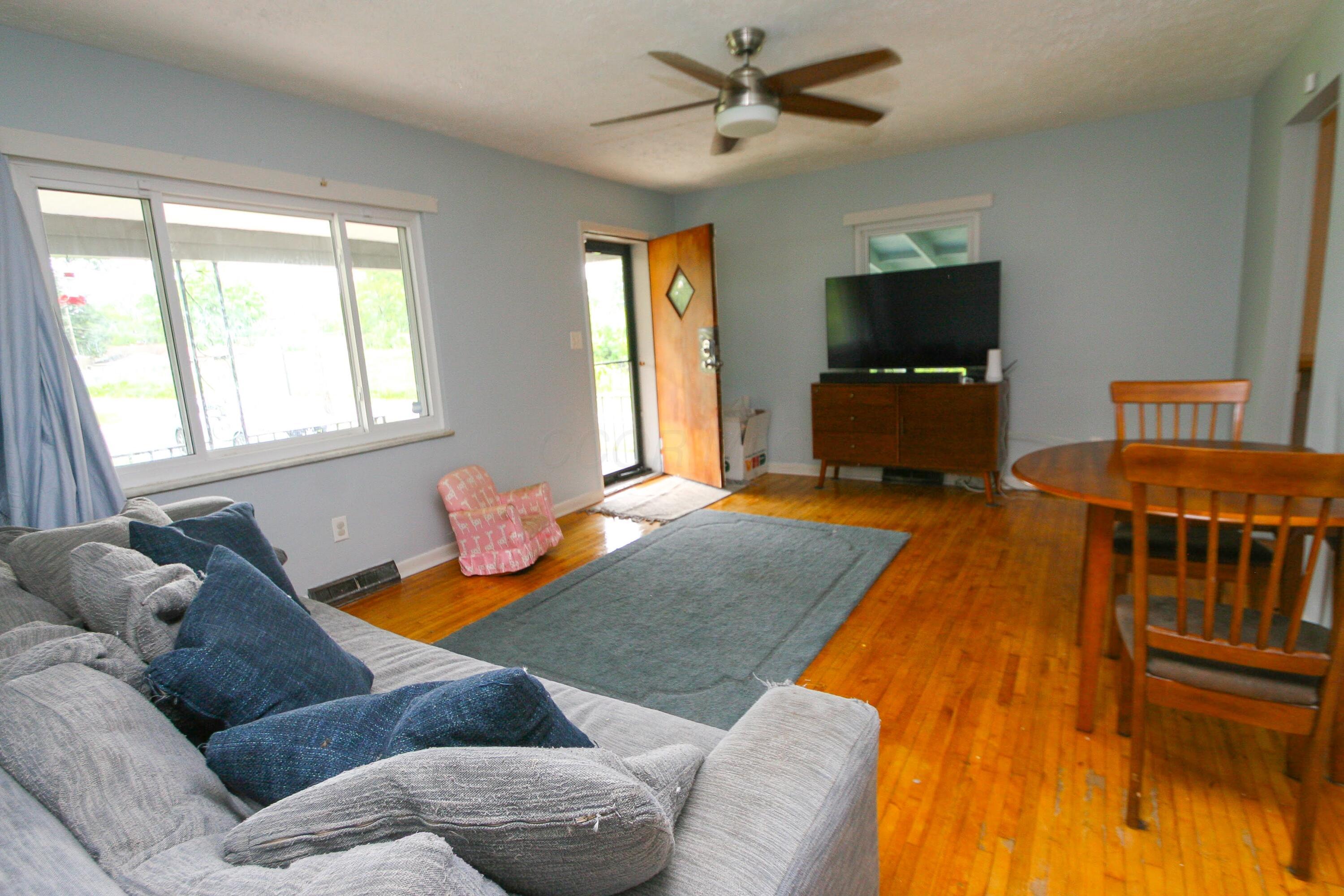 1810 Lehner Road Columbus, OH 43224 - Photo 5 of 25 IMG_2326