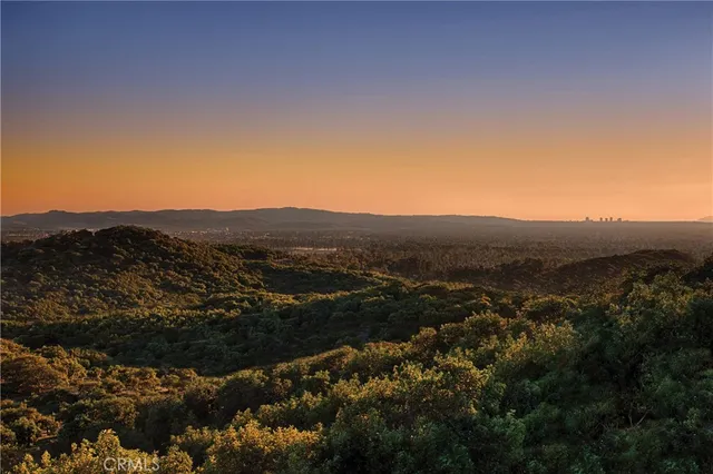 $5,813,200 | 540 Peninsula, Irvine, CA 92602