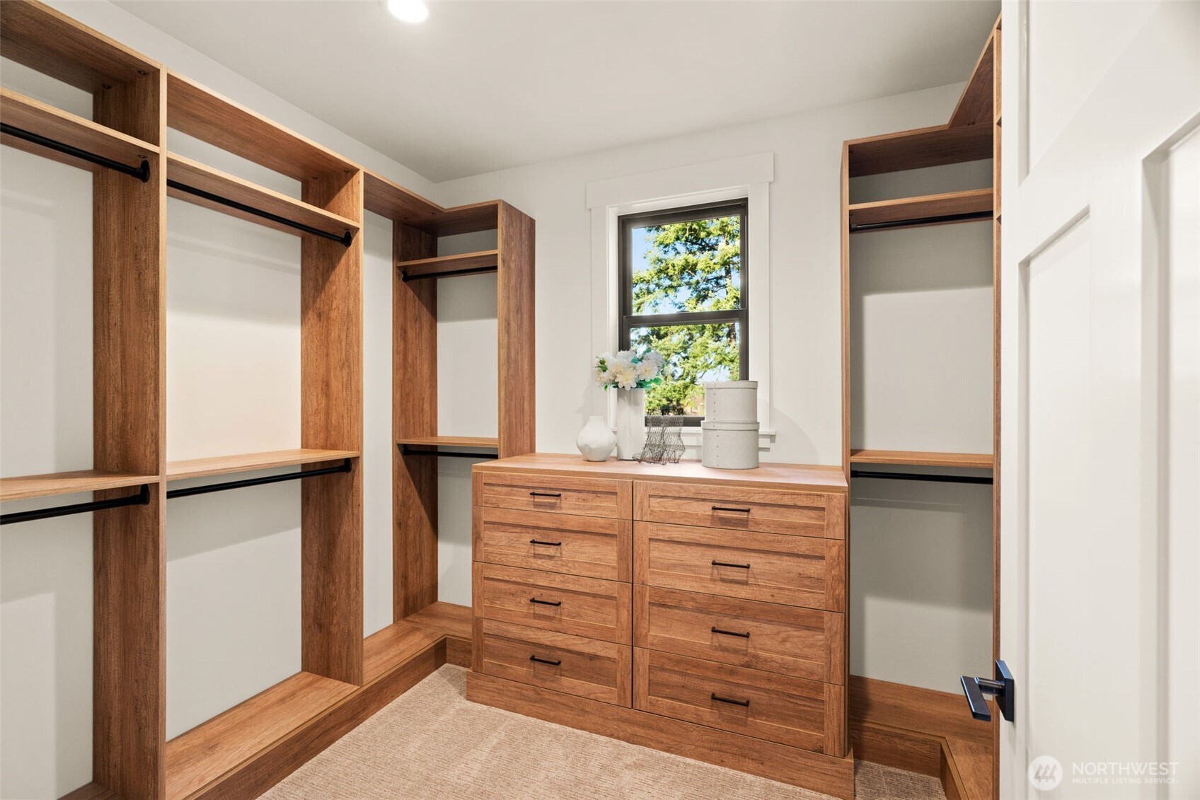 4028 138th Avenue Southeast Bellevue, WA 98006 - Photo 26 of 40