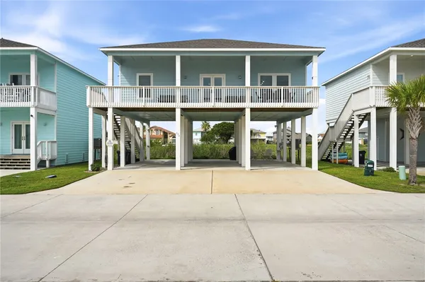 $409,900 | 171 Paradise Drive, Rockport, TX 78382