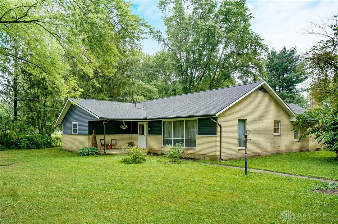 4414 Springfield Xenia Road Springfield, OH 45502 - Photo 1 of 35