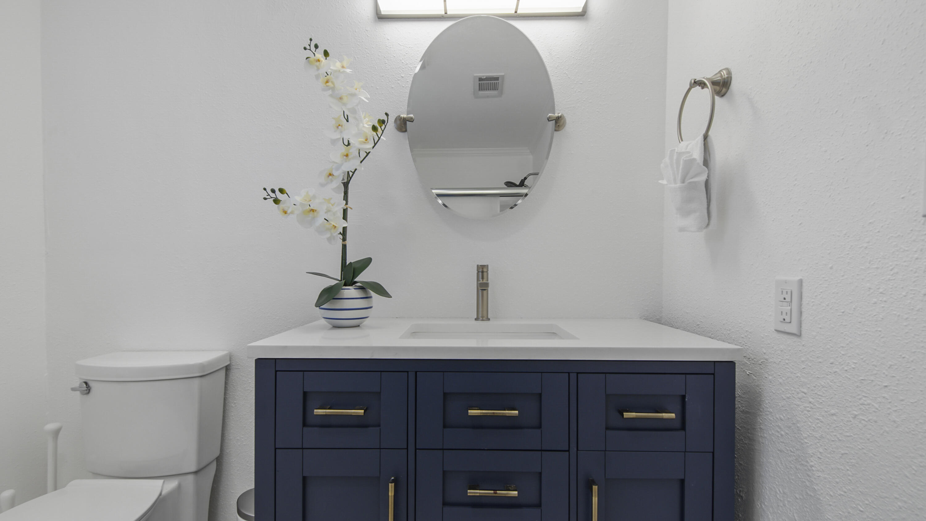2961 Bay Grove Road Freeport, FL 32439 - Photo 18 of 27 Brush those teeth