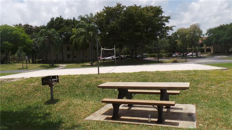 901 Lyons Road, Unit 1206 Pompano Beach, FL 33063 - Photo 17 of 21 Photo 18