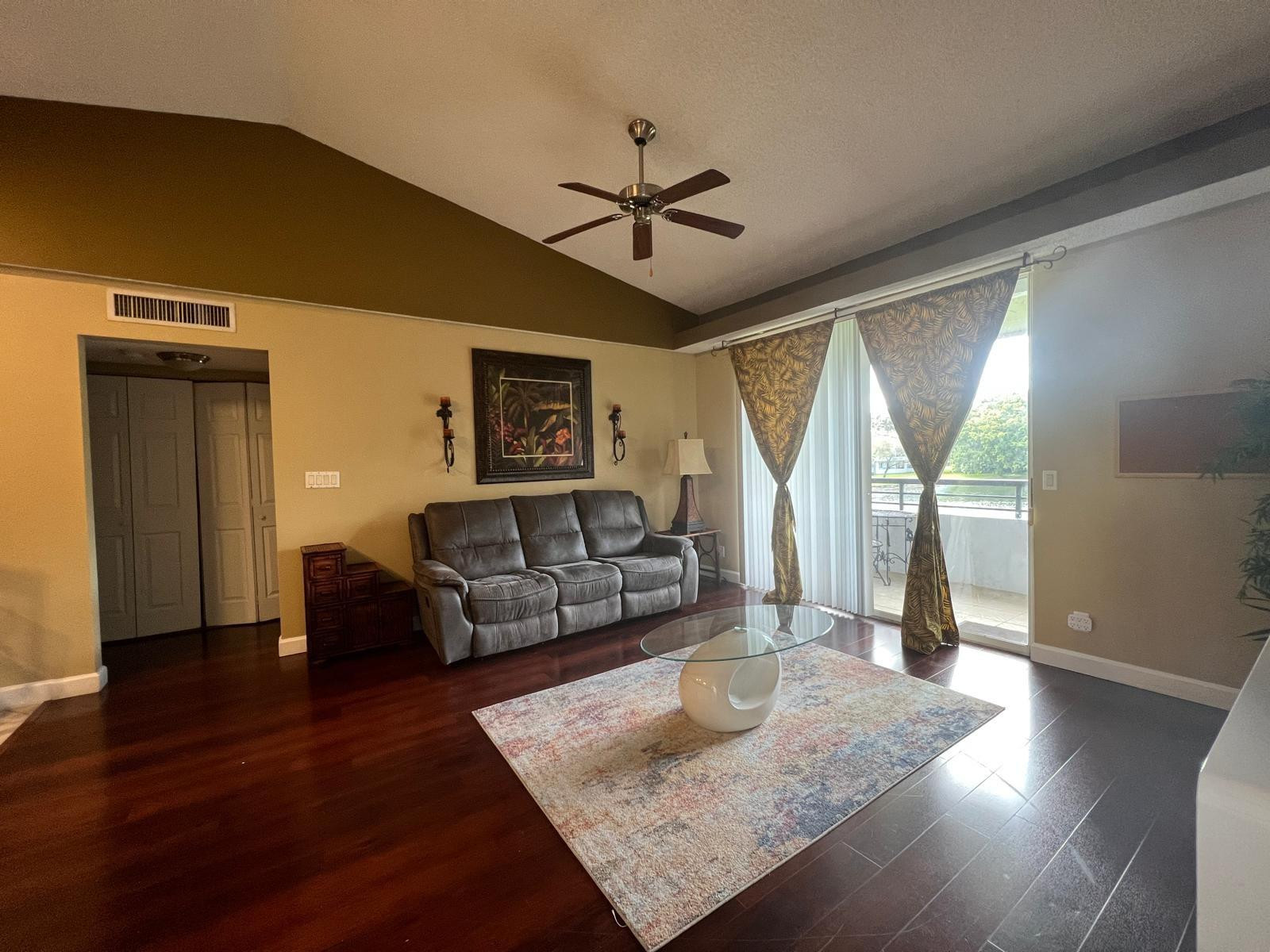 901 Lyons Road, Unit 1206 Pompano Beach, FL 33063 - Photo 4 of 21 Photo 4