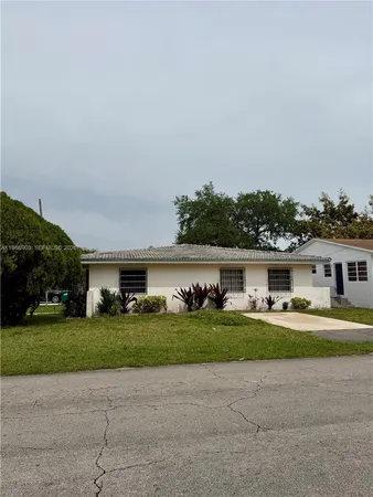 $600,000 | 11201 Northeast 3rd Avenue, Miami, FL 33161