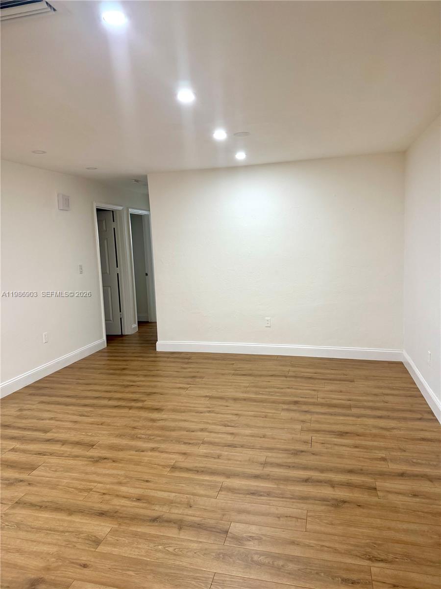 11201 Northeast 3rd Avenue Miami, FL 33161 - Photo 8 of 29