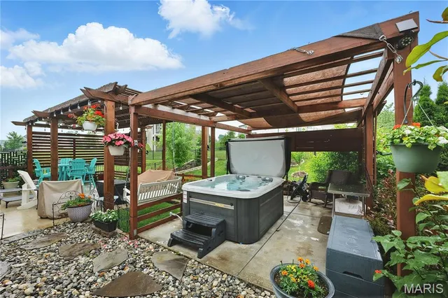 $562,000 | 1056 Sandfort Farm Drive, St. Charles, MO 63301