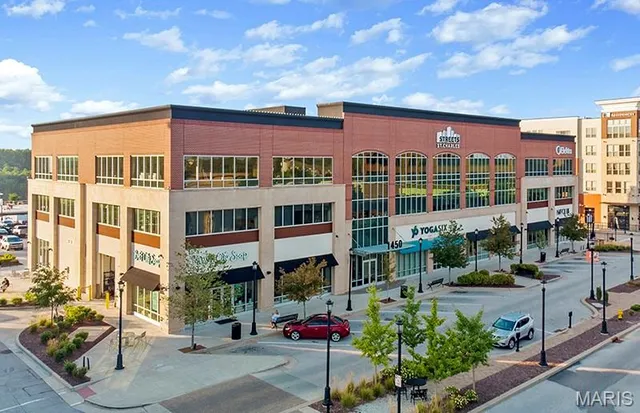 $562,000 | 1056 Sandfort Farm Drive, St. Charles, MO 63301