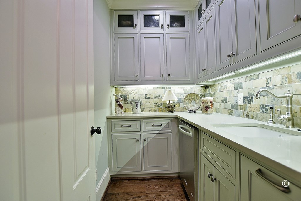 5124 Macon Road Columbus, GA 31907 - Photo 20 of 54 Butler pantry