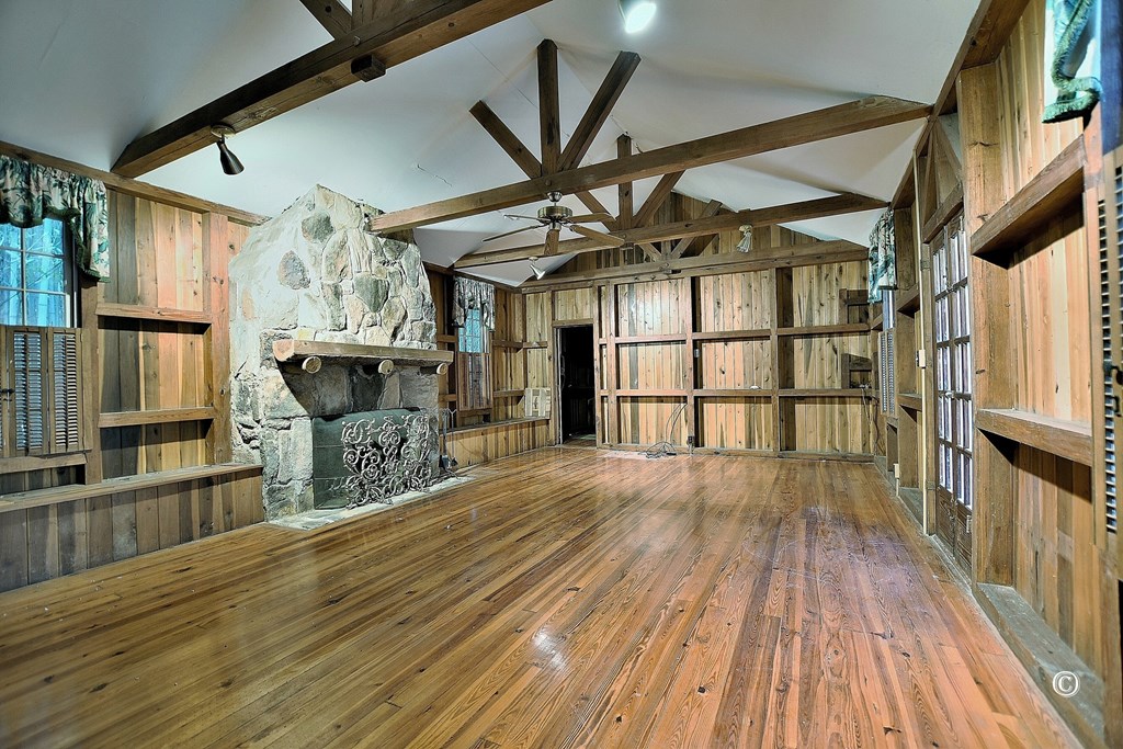 5124 Macon Road Columbus, GA 31907 - Photo 49 of 54 Cabin interior