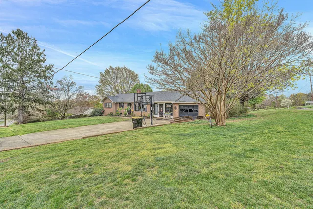 a view of a outdoor space with seating area