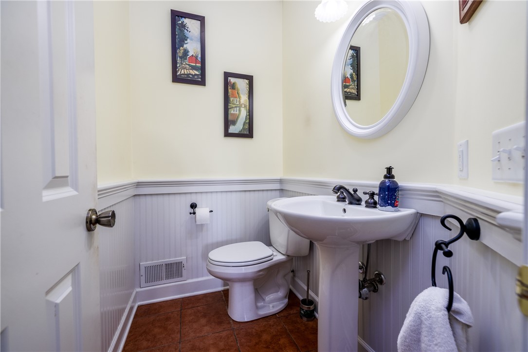 4128 River Road York, NY 14533 - Photo 27 of 50 1ST FLOOR POWDER ROOM