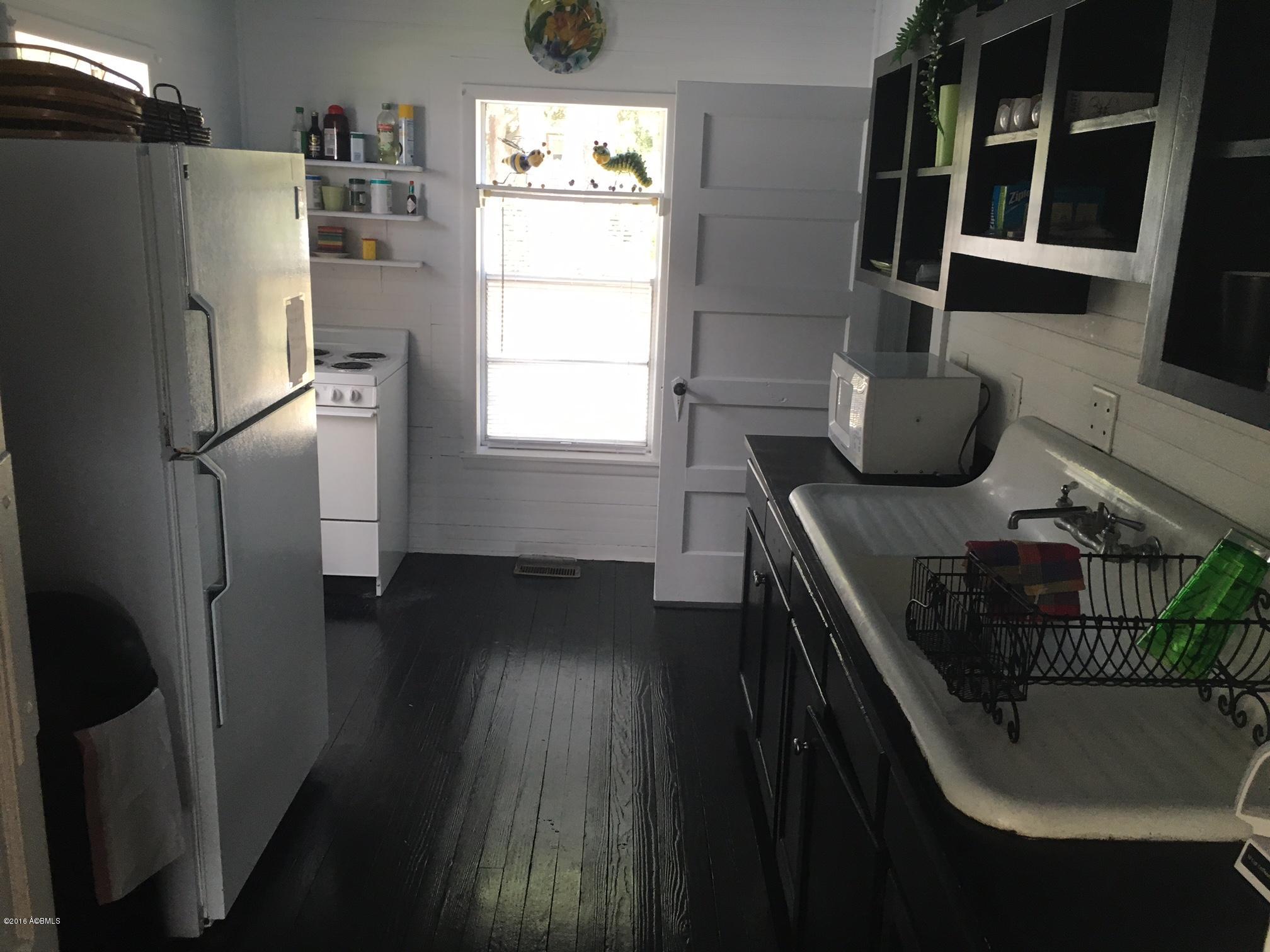21 Bay Point Road St. Helena Island, SC 29920 - Photo 6 of 15 image