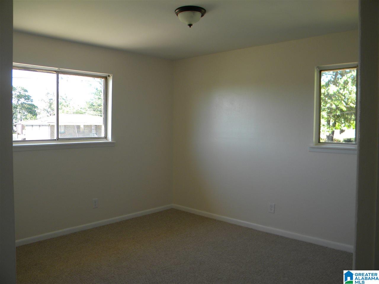 3065 Wenonah Park Road Southwest Birmingham, AL 35211 - Photo 6 of 15