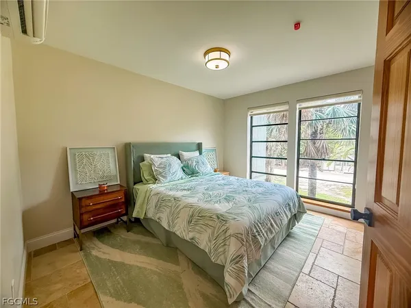 a view of a windows and an entryway