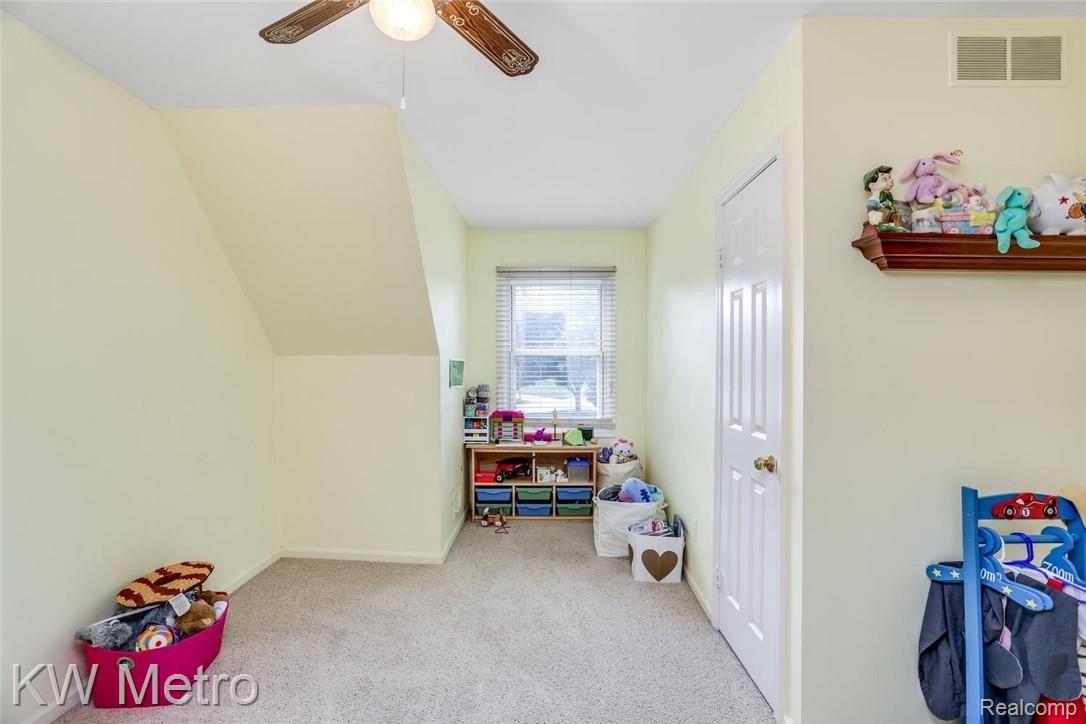 1452 Royal Crescent Street Rochester, MI 48306 - Photo 23 of 35 1452 Royal Crescent St-large-027-3-1452 Royal Crescent Street-1500x1000-72dpi.jpg