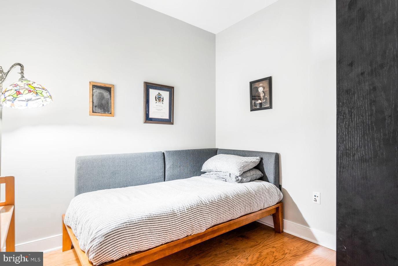 1418 North Rhodes Street, Unit B426 Arlington, VA 22209 - Photo 11 of 36 Flexible Den/Guest Bedroom